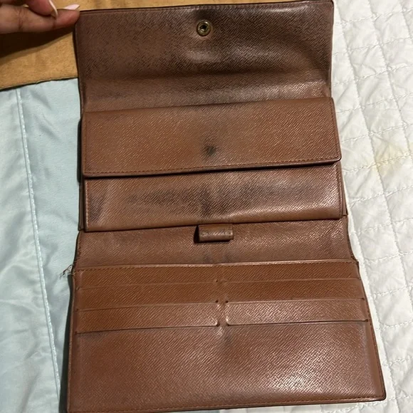 AUTHENTIC VINTAGE LV WALLET - Picture 3 of 12